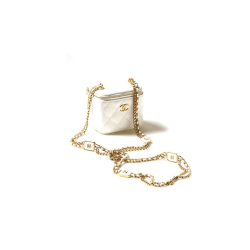 Chanel SMALL VANITY WITH CHAIN