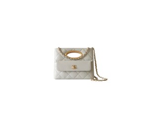 CHANEL Clutch