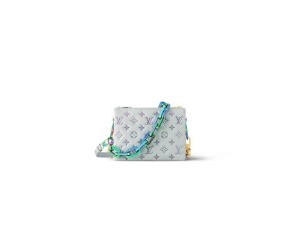 LV Coussin BB