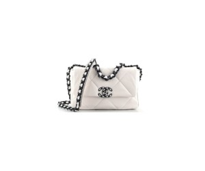 CHANEL 19 HANDBAG