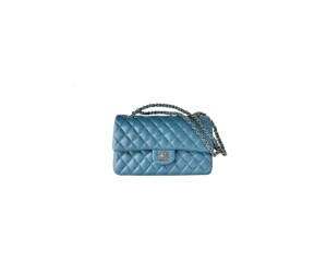 CHANEL Classic 11.12 Handbag