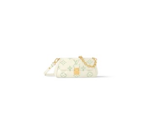 Chanel classic chain wallet