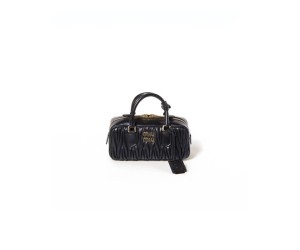 MIUMIU Medium Arcadie matelasse nappa Bag(HIGH-END GRADE)