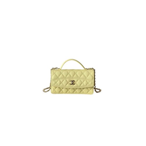CHANEL Chain Clutch