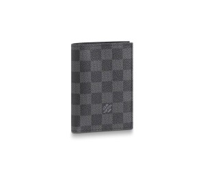 LV PASSPORT COVER