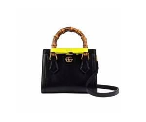 Gucci Diana mini tote bag