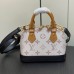 GG Marmont mini bucket bag