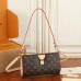 LV Pochette Tirette